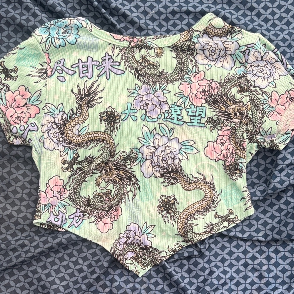 Floral Dragon Print Crop Top - Light Green